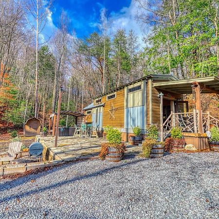 Smoky Mountain Tiny Home ピジョンフォージ エクステリア 写真