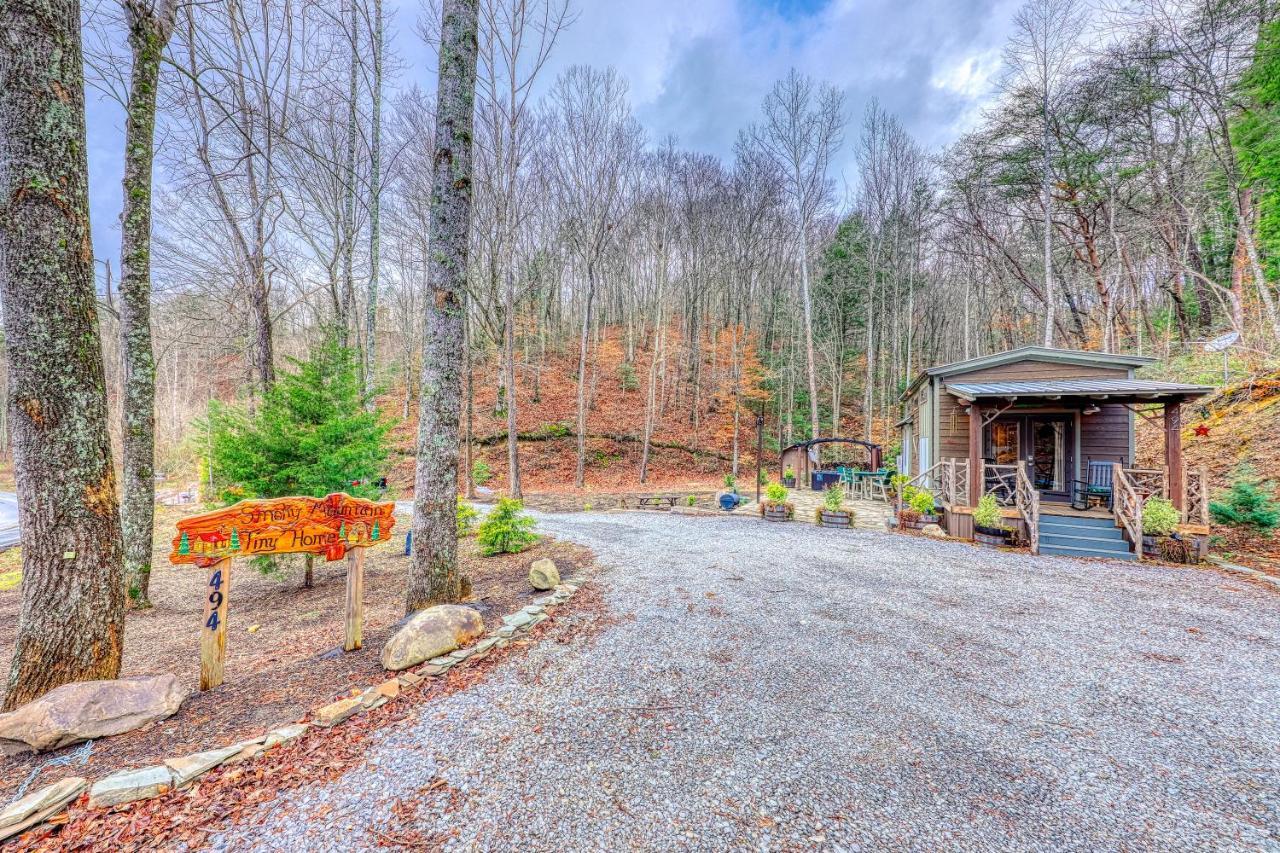 Smoky Mountain Tiny Home ピジョンフォージ エクステリア 写真